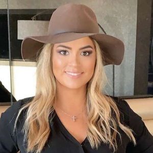 Meet your Posher, Janette